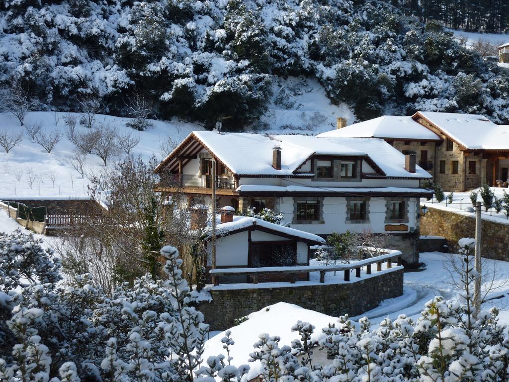 Apartamentos Rurales Valverde Потес Екстер'єр фото